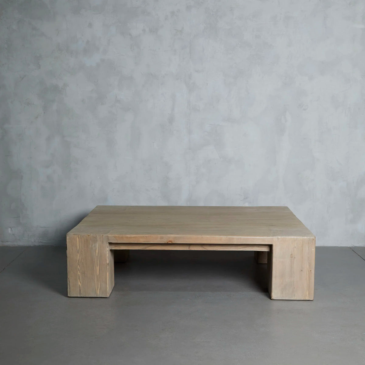 Mesa de Centro Macizo