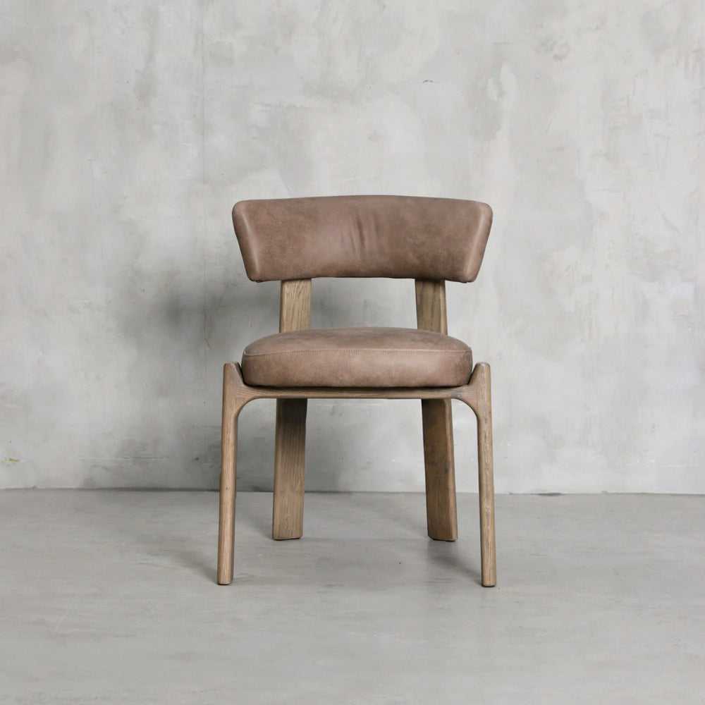 SILLA TIERRA DEL FUEGO CUERO CAFÉ