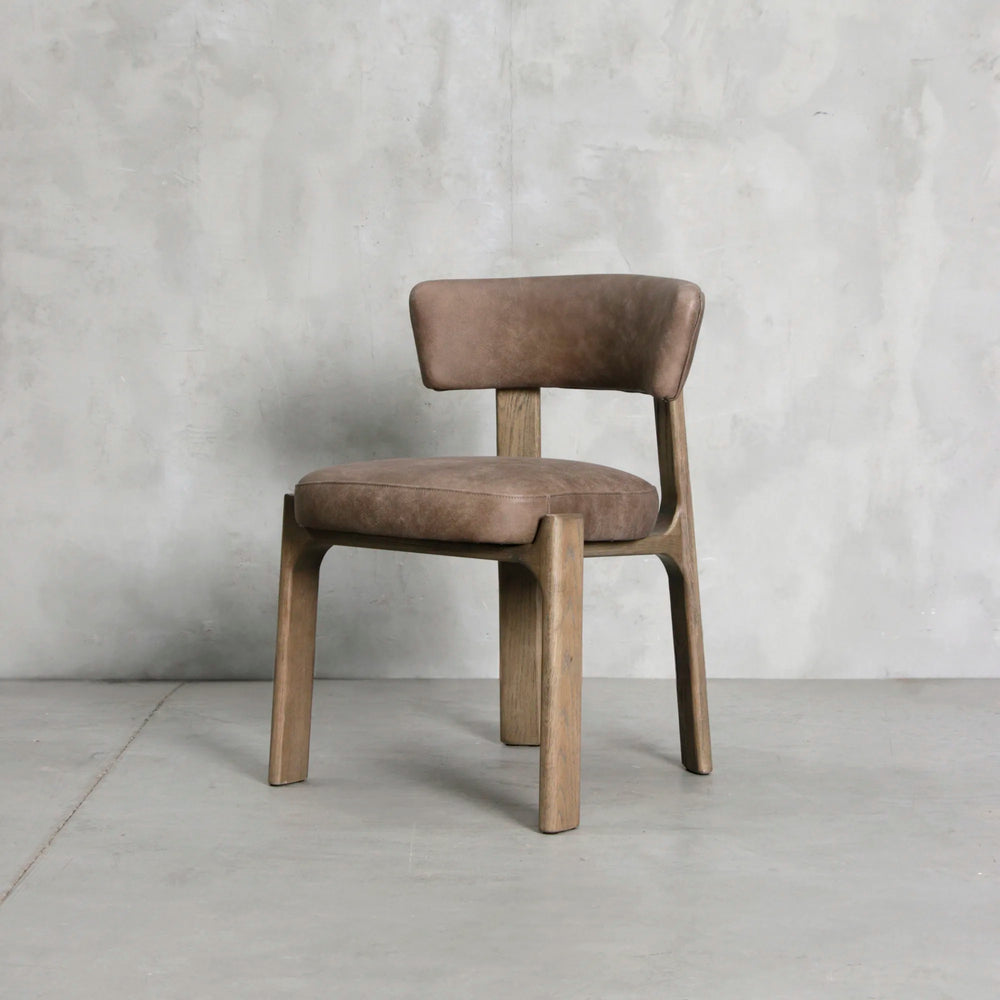 SILLA TIERRA DEL FUEGO CUERO CAFÉ