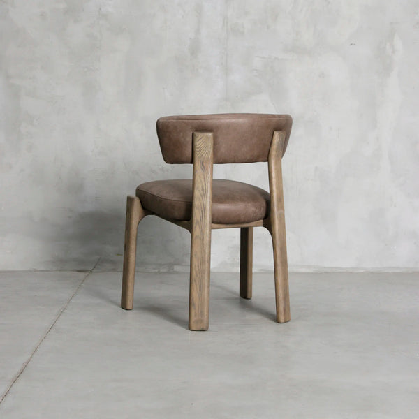 SILLA TIERRA DEL FUEGO CUERO CAFÉ
