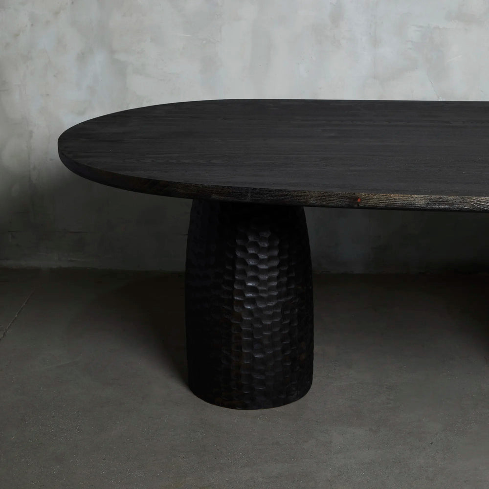Mesa Comedor Señora Del Agua 2.42 Veta Nocturna
