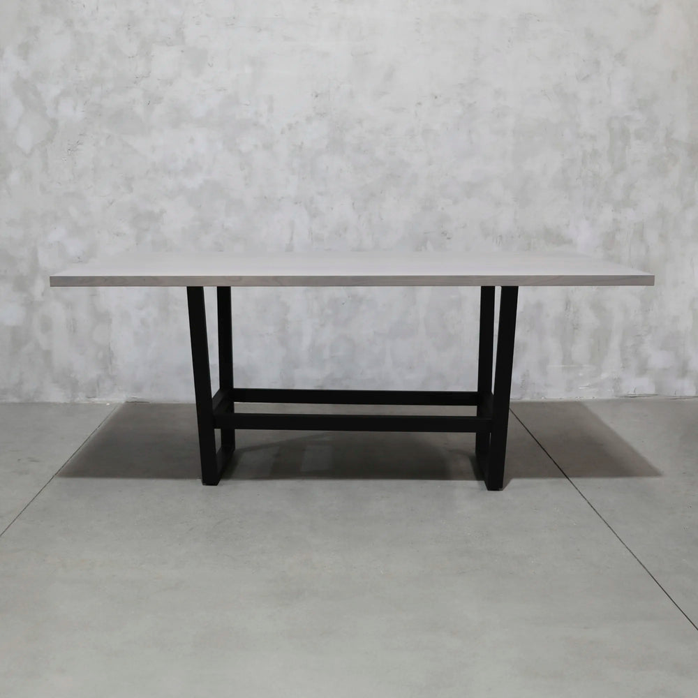 Mesa Bar Tranquera 220x100 Wengue Liso