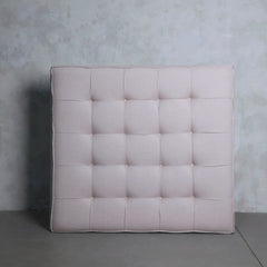 Respaldo de cama 1.50 x 1.40 capitoné gris