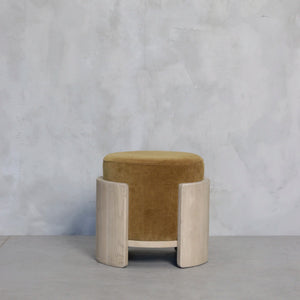 POUF CAYETANO MOSTAZA