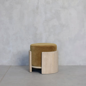 POUF CAYETANO MOSTAZA