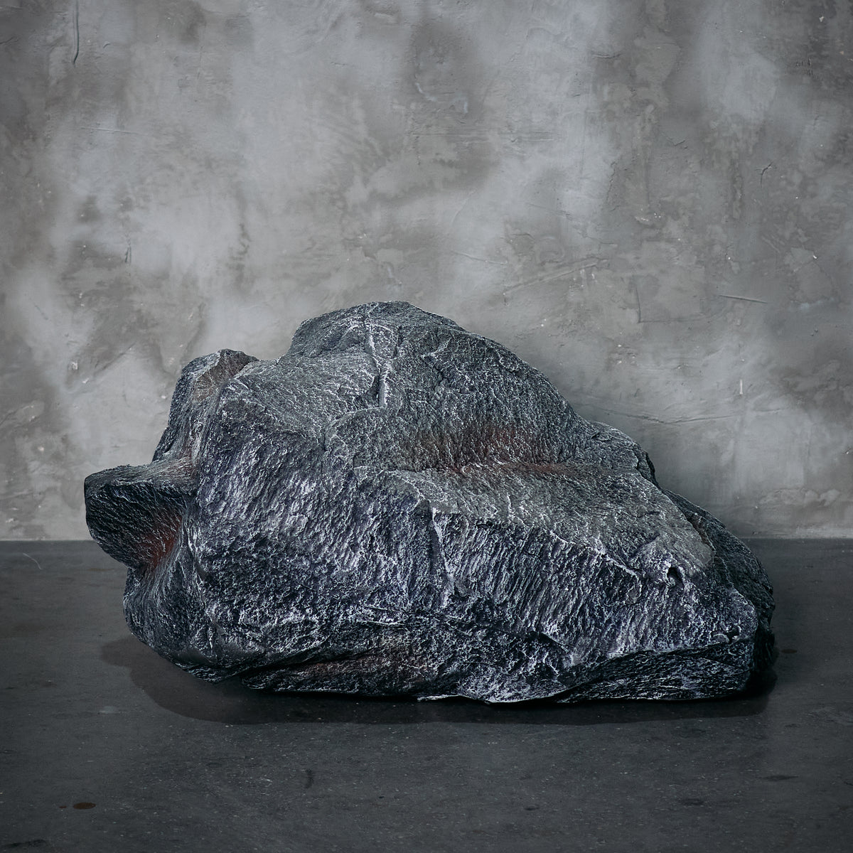 Piedra Gris Oscuro III