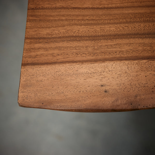 Mesa de Comedor Renacida Cuadrada