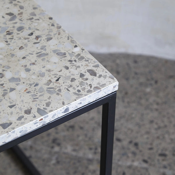 Mesa Lateral Mármol Terrazo L