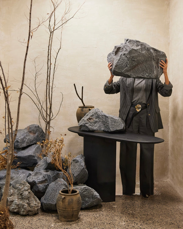 Piedra Gris Oscuro III